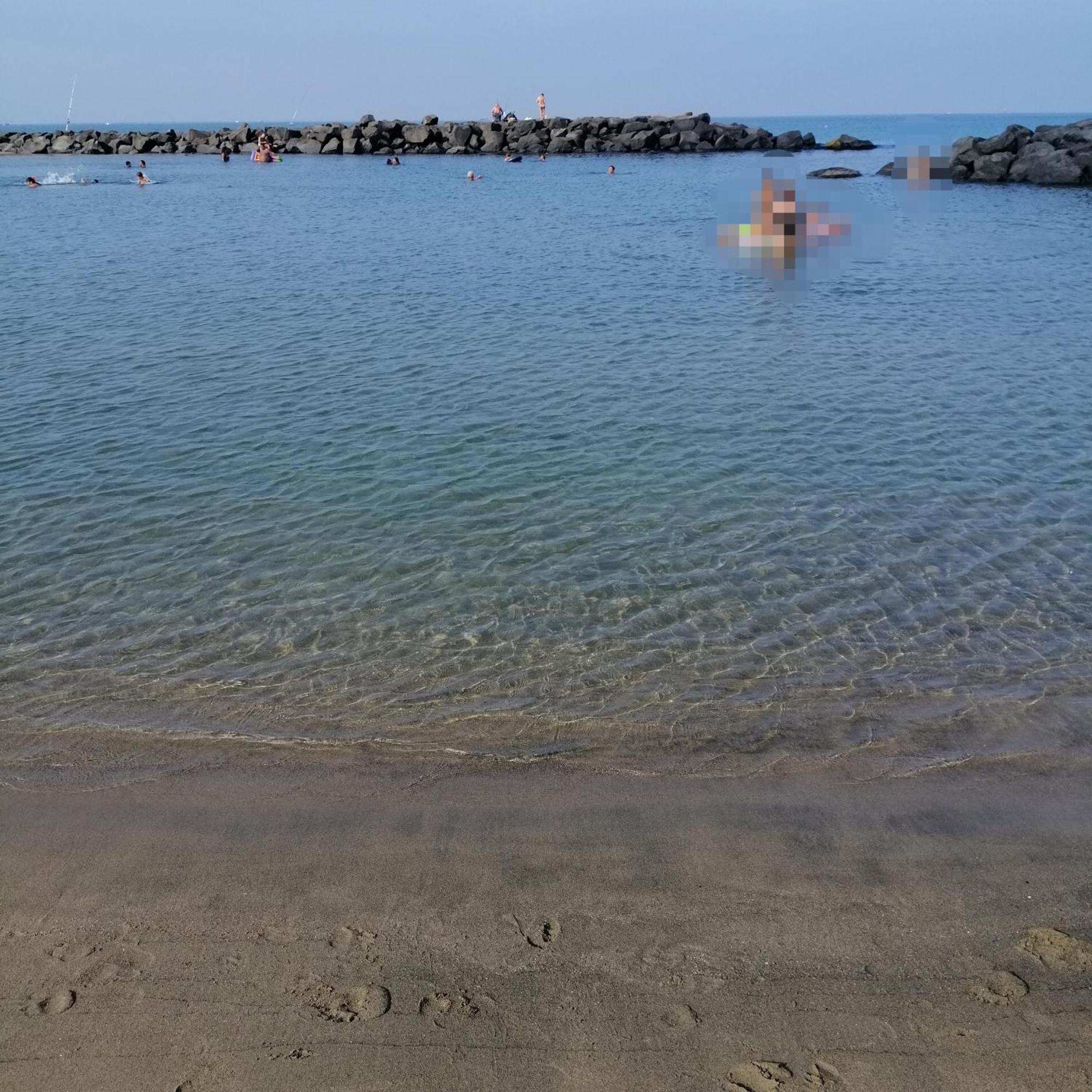 Апартаменты A Few Steps From The Sea Фьюмичино Экстерьер фото